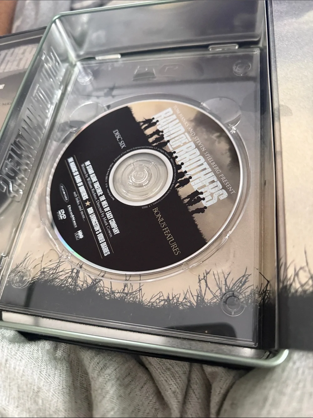 Dreamworks Band of Brothers Steelbook in Black and Tan